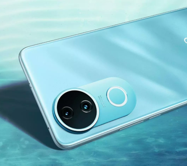 牛壹佰 iQOO Z10R手机即将发布 搭载天玑7400 延续家族设计